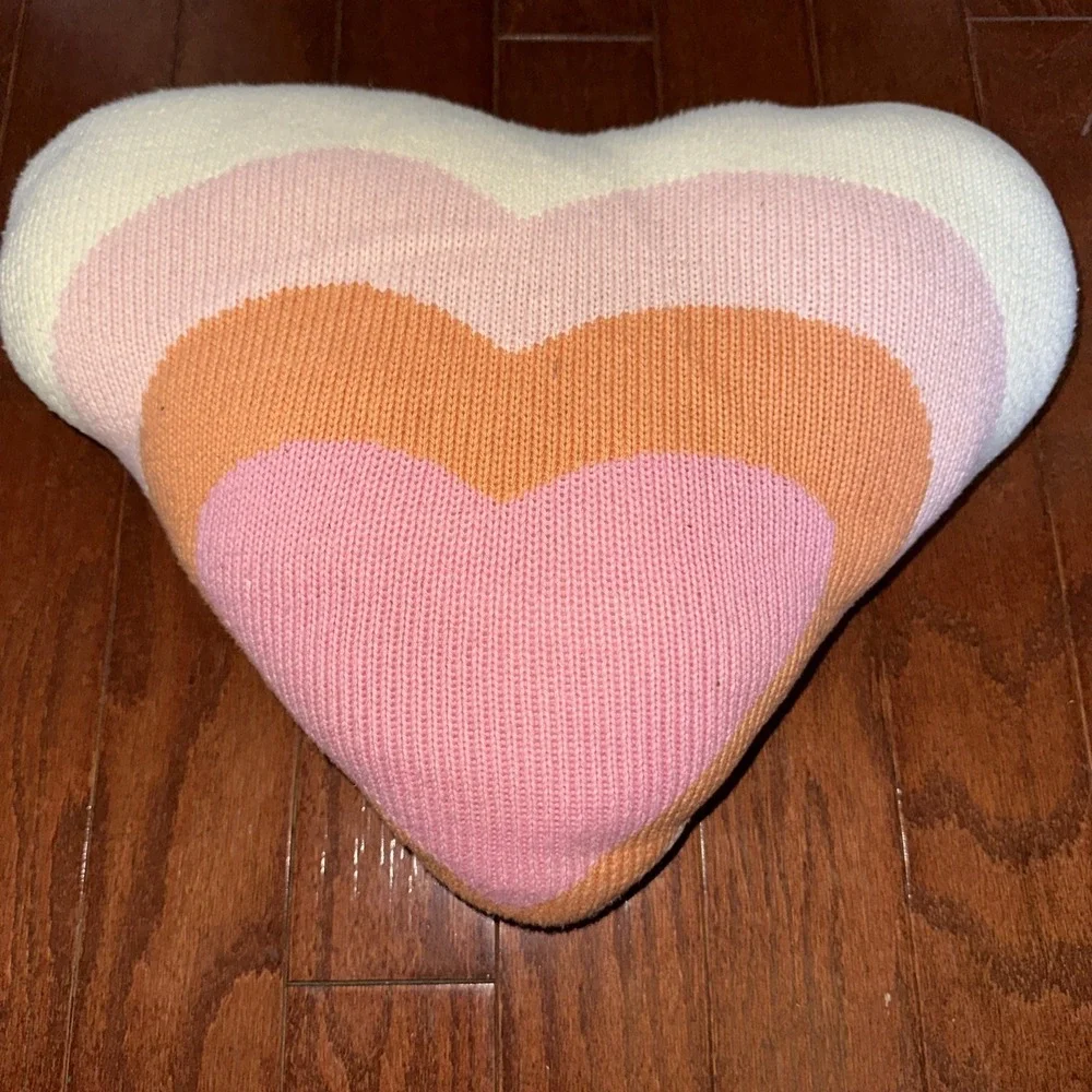 Anthropologie Blabla Knit Cotton Pink White Heart Valentine Shaped Pillow
